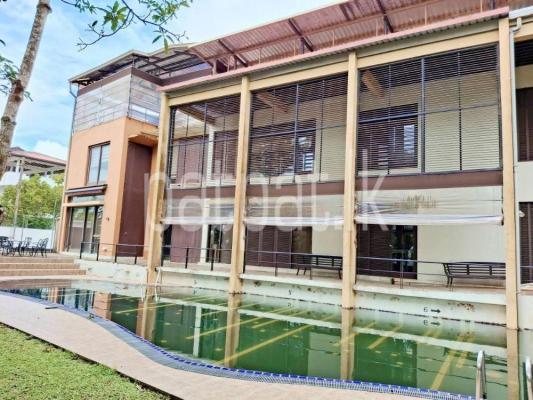 premium-listing-image