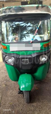 Bajaj Three Wheel 2015 - பயன்படுத்தப்பட்டது முச்சக்கர வண்டி sale in Sri Lanka - patpat.lk