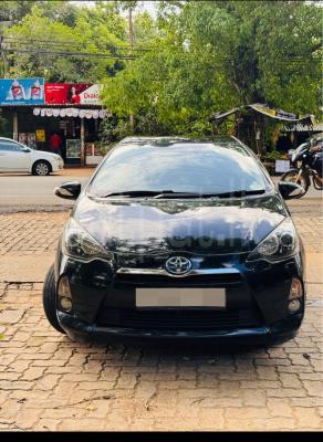 Toyota Aqua 2012 - பயன்படுத்தப்பட்டது கார் sale in Sri Lanka - patpat.lk