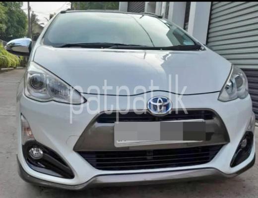 Toyota Aqua 2015 - மறுசீரமைக்கப்பட்டது கார் sale in Sri Lanka - patpat.lk