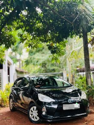 Toyota Aqua 2013 - பயன்படுத்தப்பட்டது கார் sale in Sri Lanka - patpat.lk