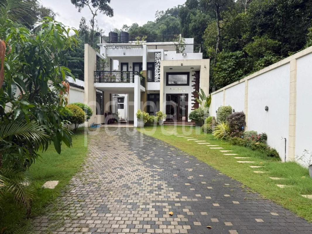 House for Sale in Digana