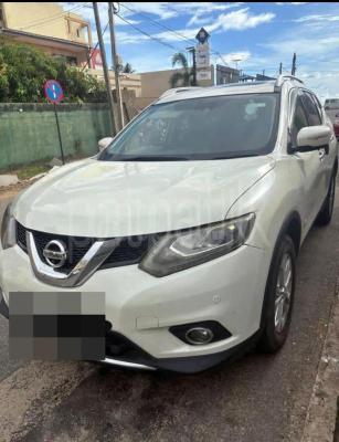 Nissan X Trail 2015 - Used SUV sale in Sri Lanka - patpat.lk