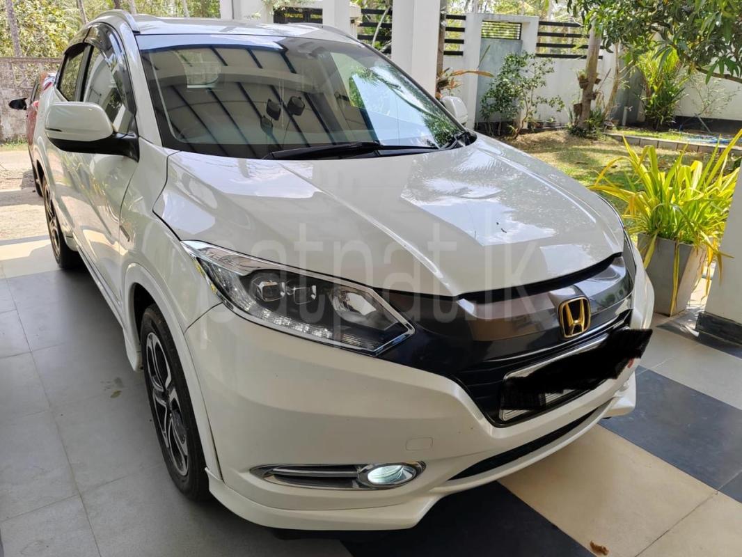 Honda Vezel 2014 -  SUV රථය sale in Sri Lanka - patpat.lk