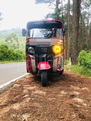 Bajaj 4 stroke 2015 - Used Three wheeler sale in Sri Lanka - patpat.lk