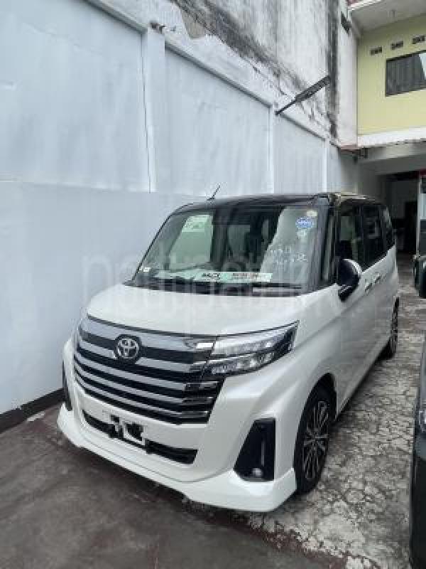 Toyota Roomy 2025 -  කාර් sale in Sri Lanka - patpat.lk