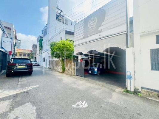 listing-image