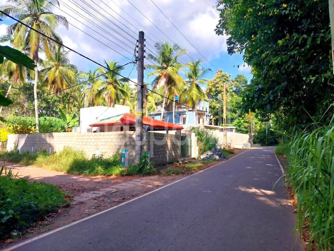 Residential Land for Sale in Nittambuwa