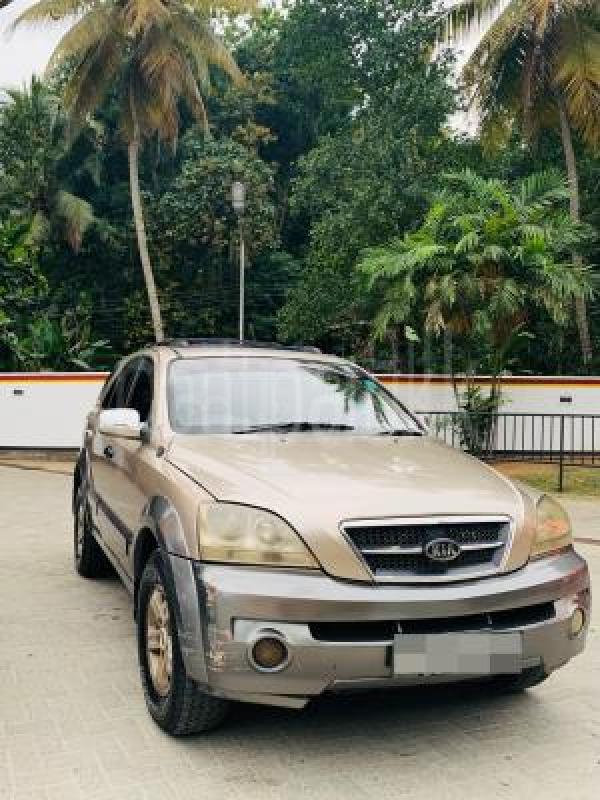 KIA Sorento 2004 - பயன்படுத்தப்பட்டது SUV sale in Sri Lanka - patpat.lk