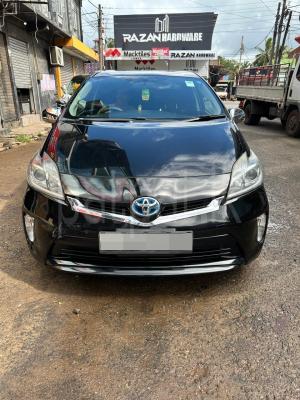 Toyota Prius 2013 - பயன்படுத்தப்பட்டது கார் sale in Sri Lanka - patpat.lk