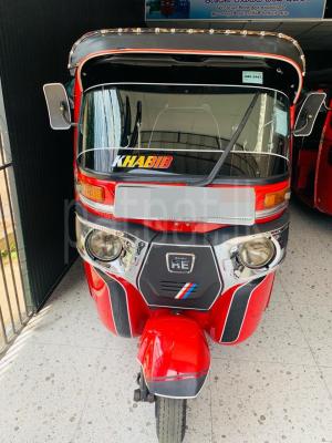 Bajaj Three Wheel 2018