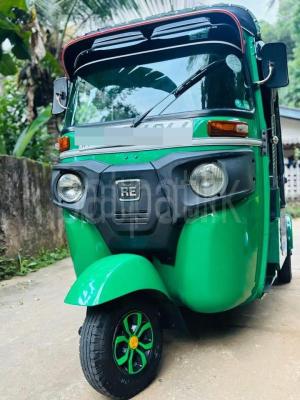Bajaj 4 stroke 2018 - Used Three wheeler sale in Sri Lanka - patpat.lk