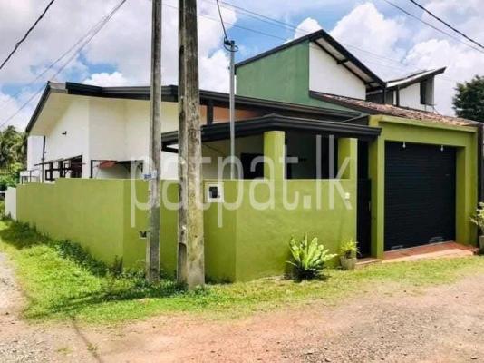 House for Sale in Athurugiriya