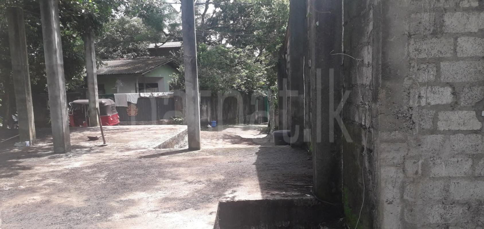 Residential Land for Sale in Athurugiriya