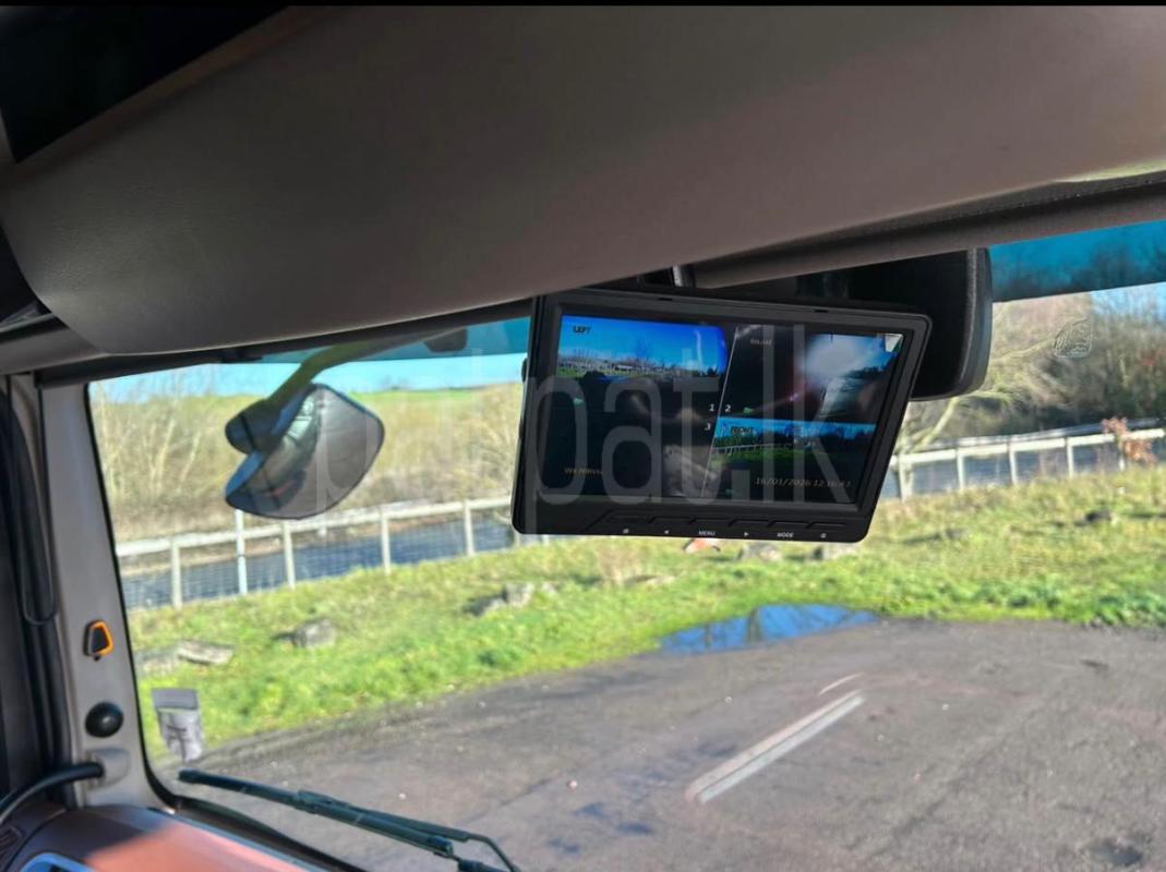 Advertisement image 6