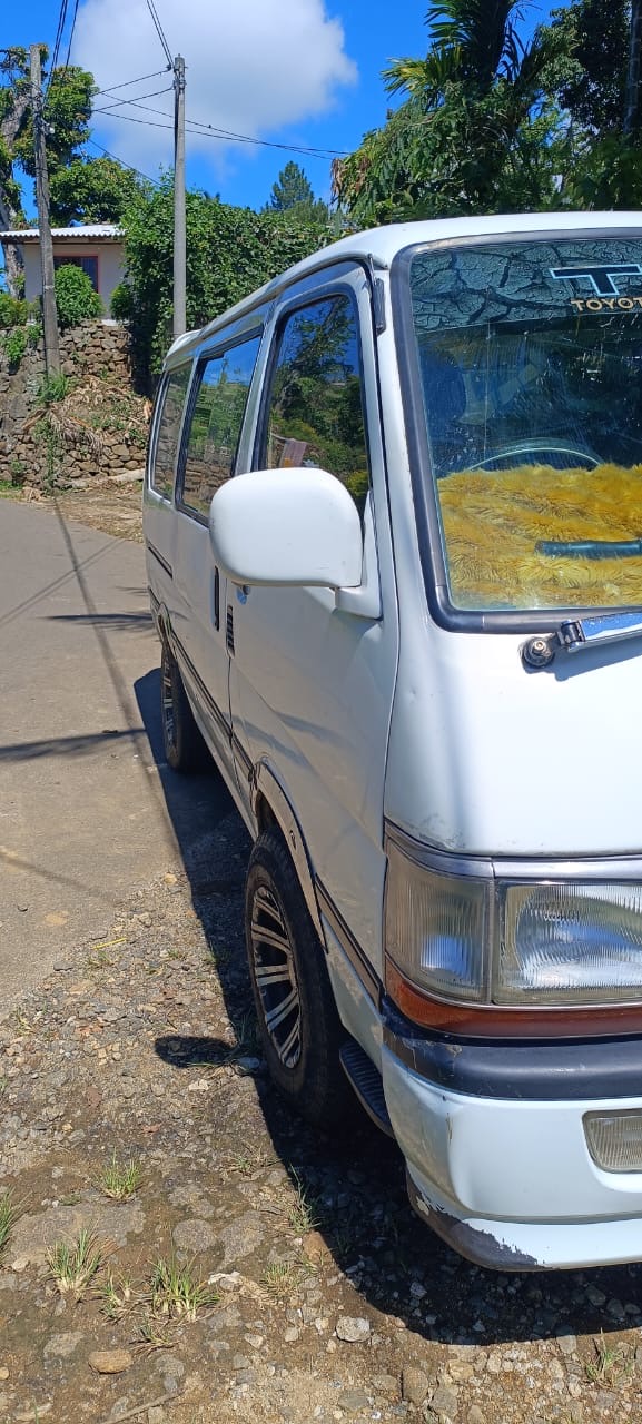 Toyota Hiace 1994 - Used Van sale in Sri Lanka - patpat.lk