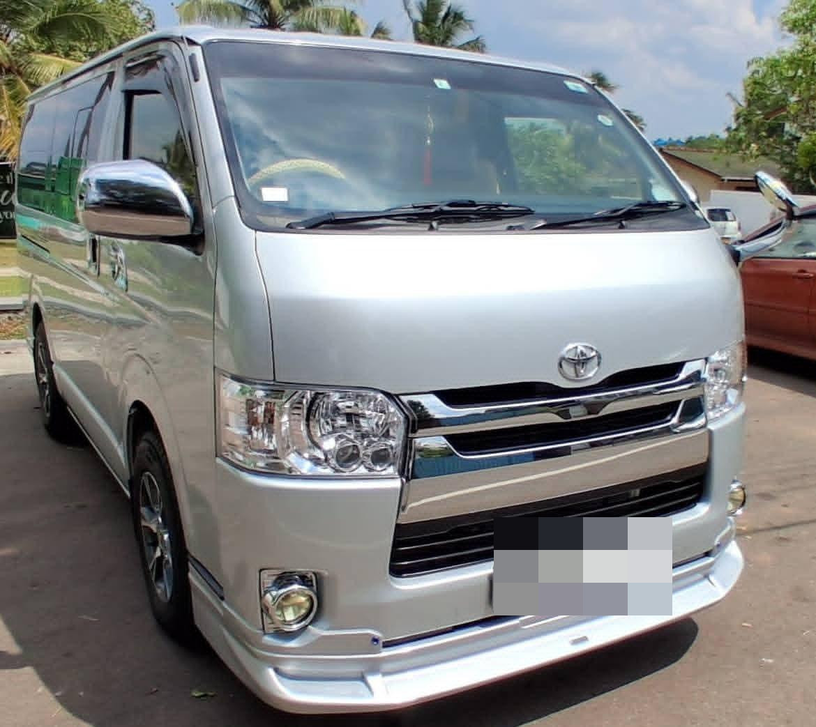 Toyota Hiace 2016 - பயன்படுத்தப்பட்டது வேன் sale in Sri Lanka - patpat.lk