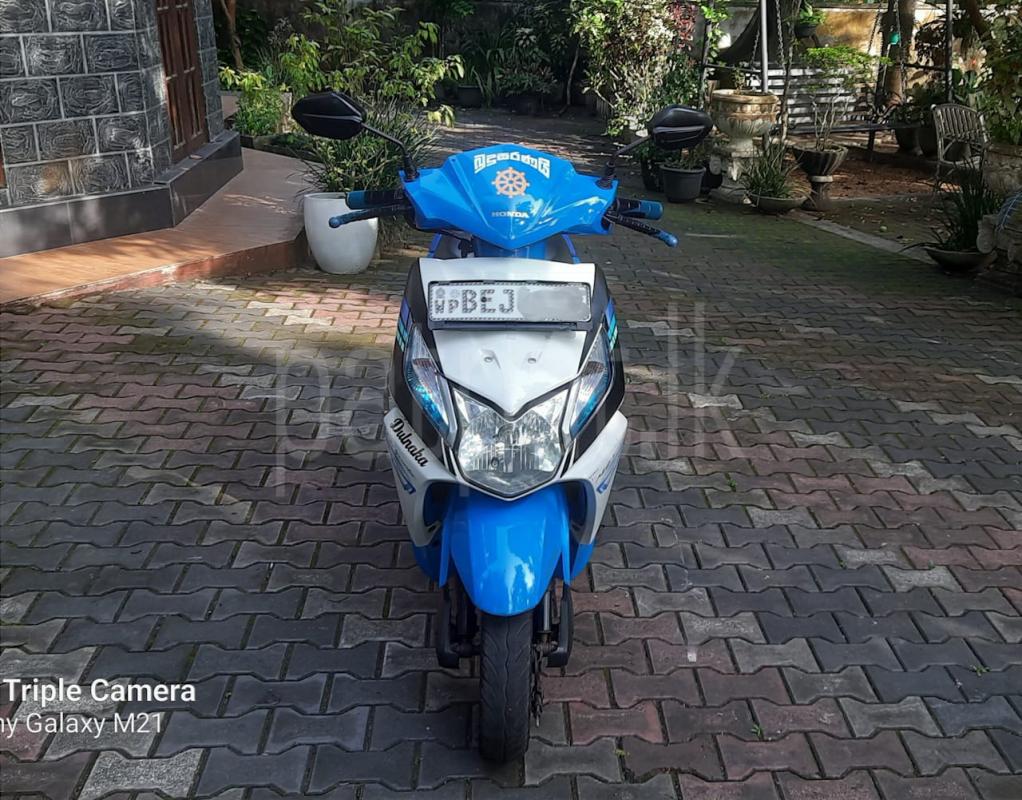 Advertisement image 1