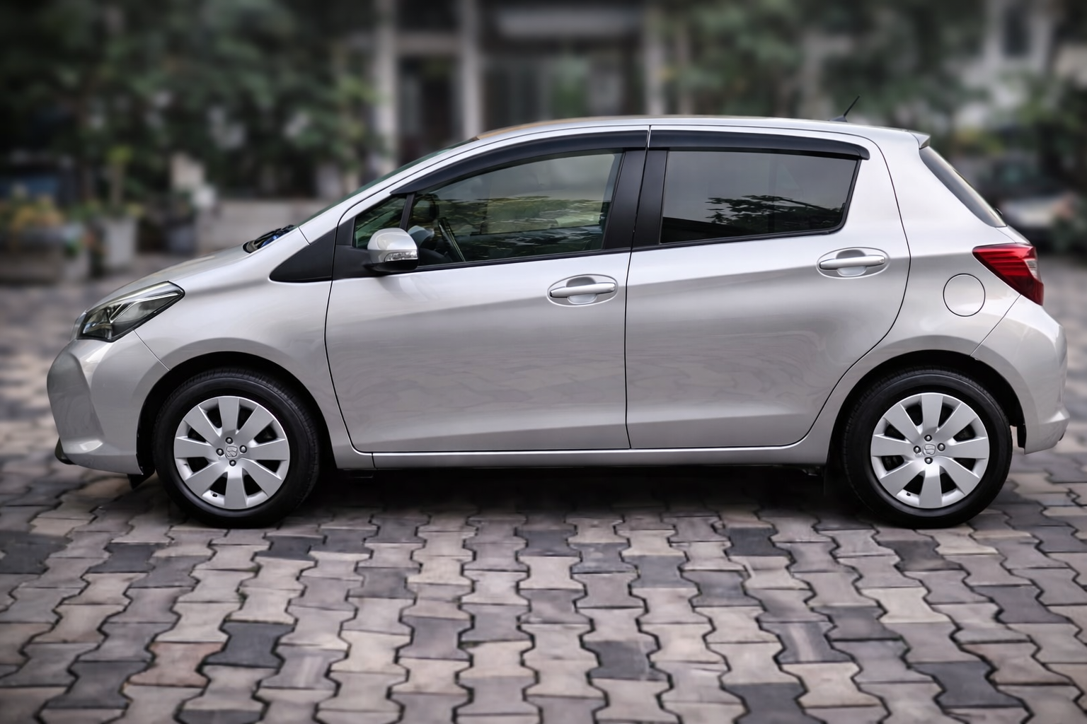 Advertisement image 5