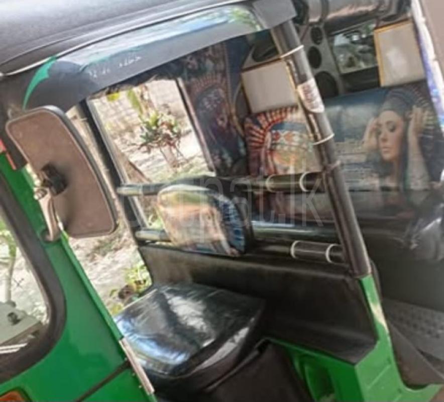 Bajaj Three Wheel 2013 - பயன்படுத்தப்பட்டது முச்சக்கர வண்டி sale in Sri Lanka - patpat.lk
