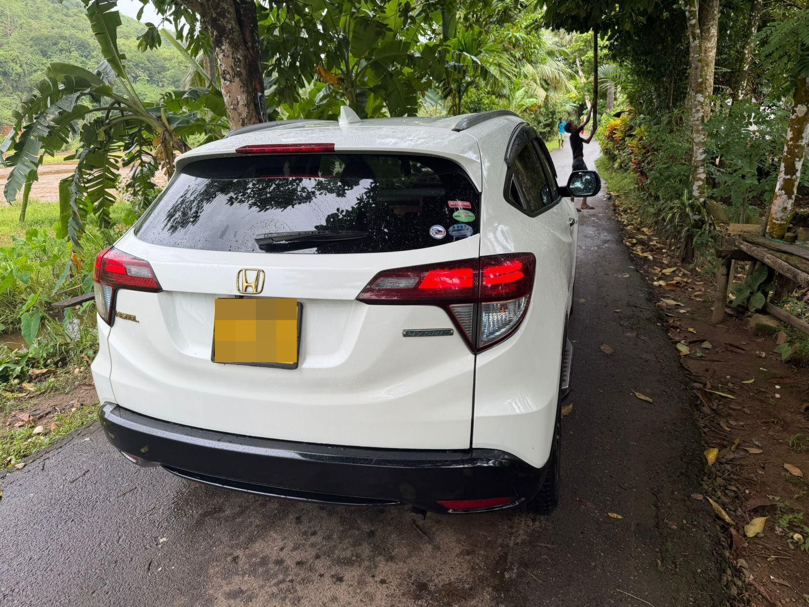 Honda Vezel 2014 - பயன்படுத்தப்பட்டது SUV sale in Sri Lanka - patpat.lk