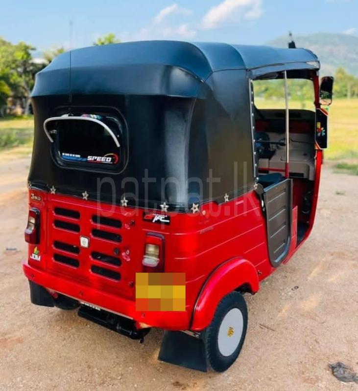 Bajaj Three Wheel 2015 - Used Three wheeler sale in Sri Lanka - patpat.lk