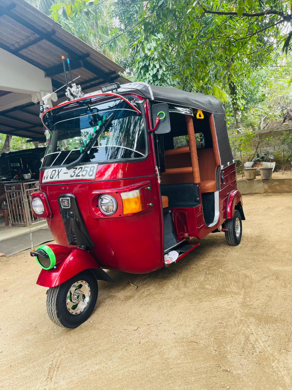 Bajaj Three Wheel 2010 - பயன்படுத்தப்பட்டது முச்சக்கர வண்டி sale in Sri Lanka - patpat.lk