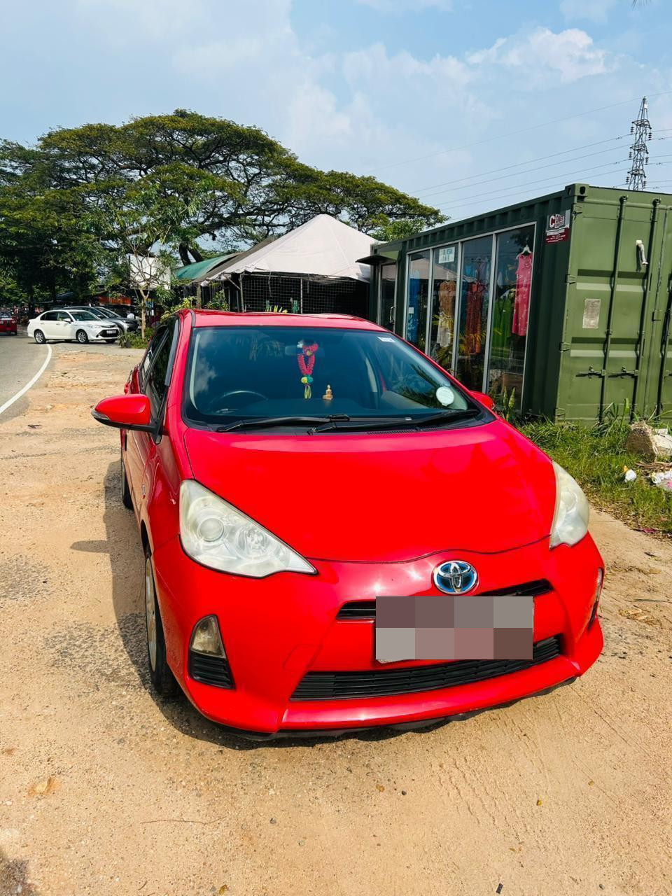 Toyota Aqua 2014 - பயன்படுத்தப்பட்டது கார் sale in Sri Lanka - patpat.lk