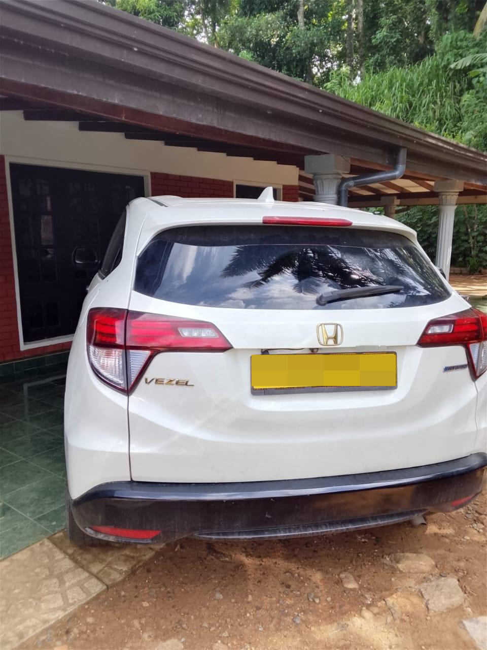 Honda Vezel 2014 - Used SUV sale in Sri Lanka - patpat.lk