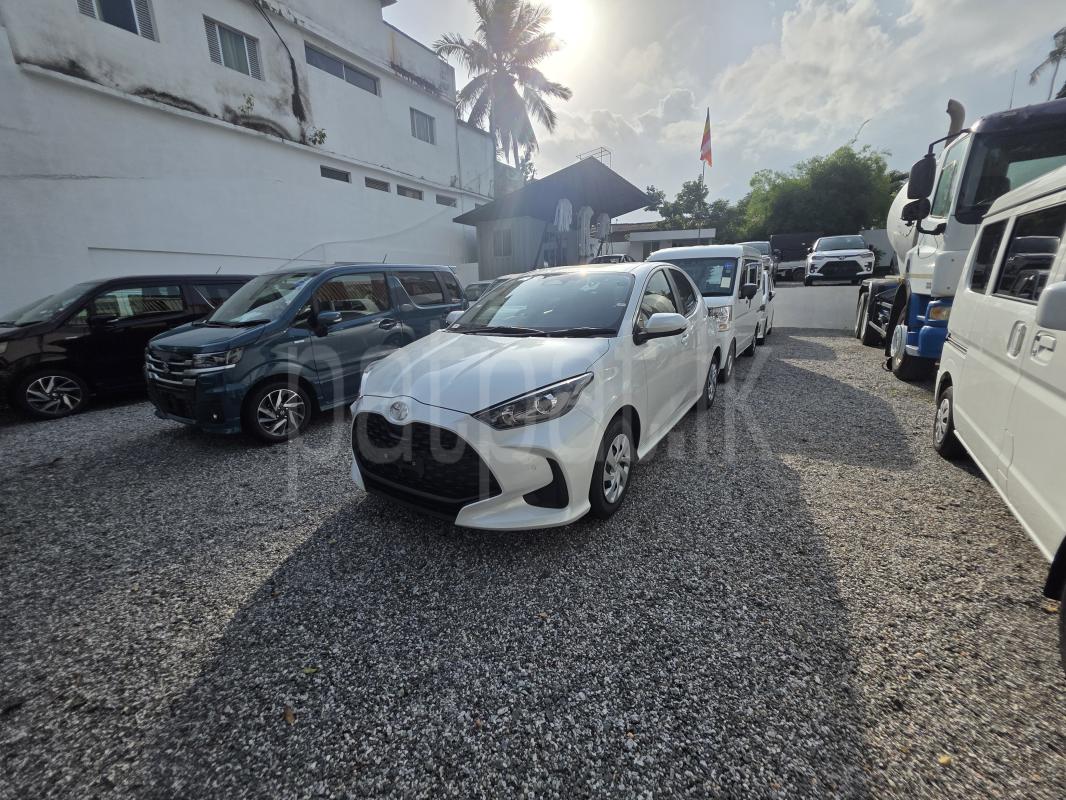 Toyota Yaris 2026 - අලුත් කාර් sale in Sri Lanka - patpat.lk