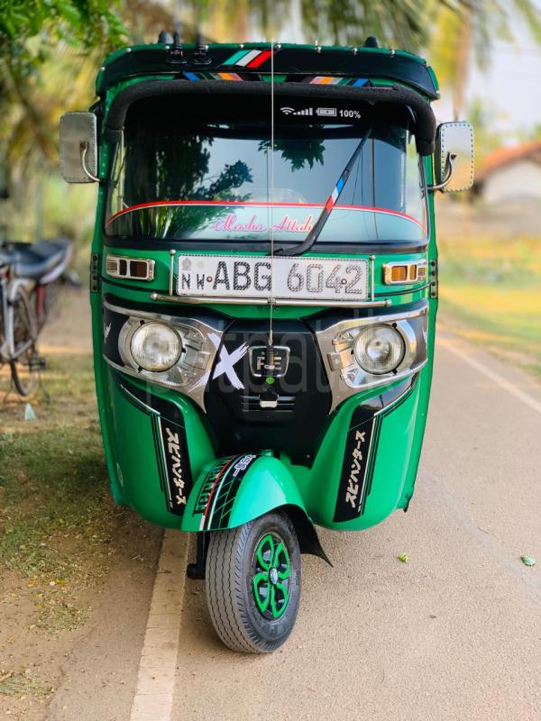 Bajaj Three Wheel 2016 - Used Three wheeler sale in Sri Lanka - patpat.lk