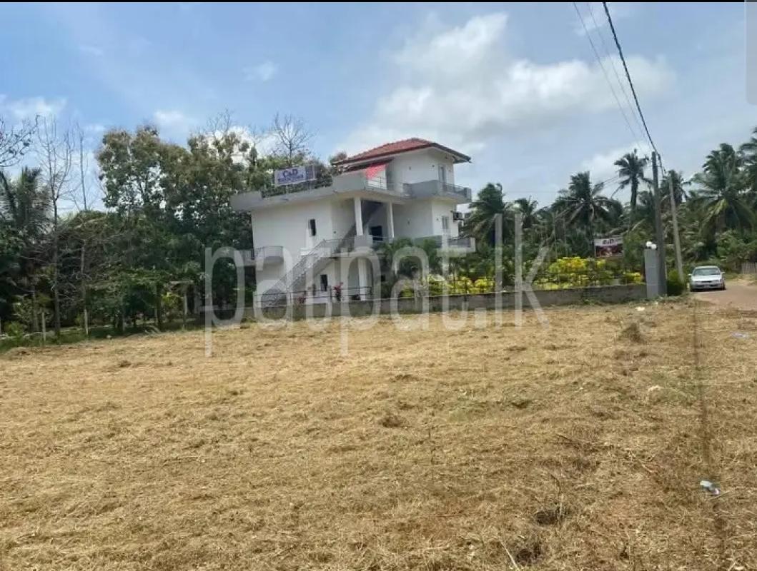 Residential Land for Sale in Marawila
