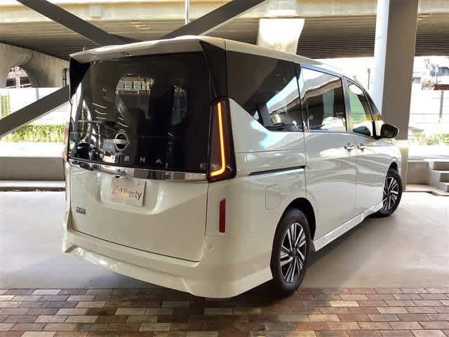 Nissan Serena 2024 - பயன்படுத்தப்பட்டது கார் sale in Sri Lanka - patpat.lk