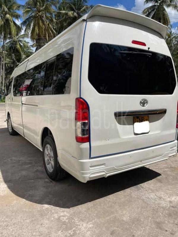 Toyota Hiace 2014 - பயன்படுத்தப்பட்டது வேன் sale in Sri Lanka - patpat.lk