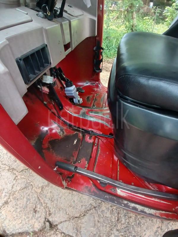 Bajaj 4 stroke 2016 - Used Three wheeler sale in Sri Lanka - patpat.lk