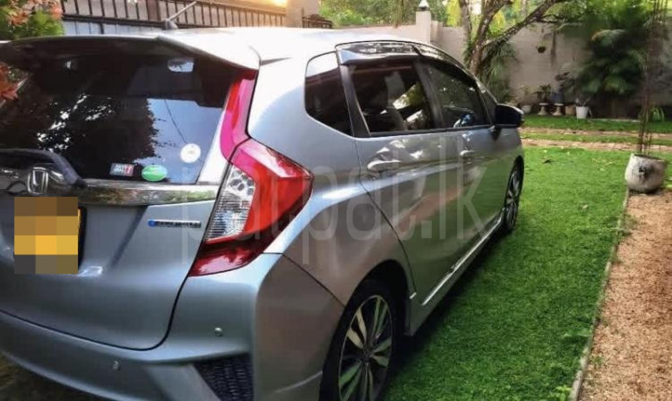 Honda Fit 2013 - பயன்படுத்தப்பட்டது கார் sale in Sri Lanka - patpat.lk