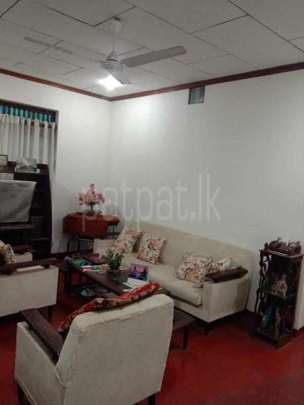 House for Sale in Kiriwattuduwa