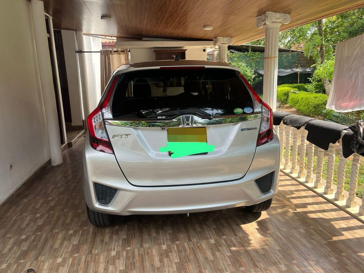 Honda Fit 2013 - பயன்படுத்தப்பட்டது கார் sale in Sri Lanka - patpat.lk