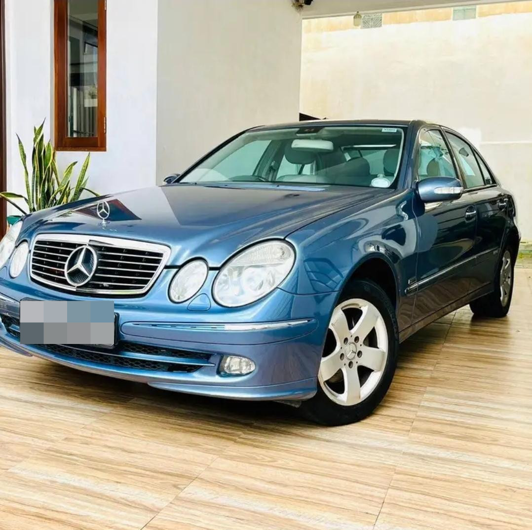 Mercedes Benz E Class 2004 ads-image-1