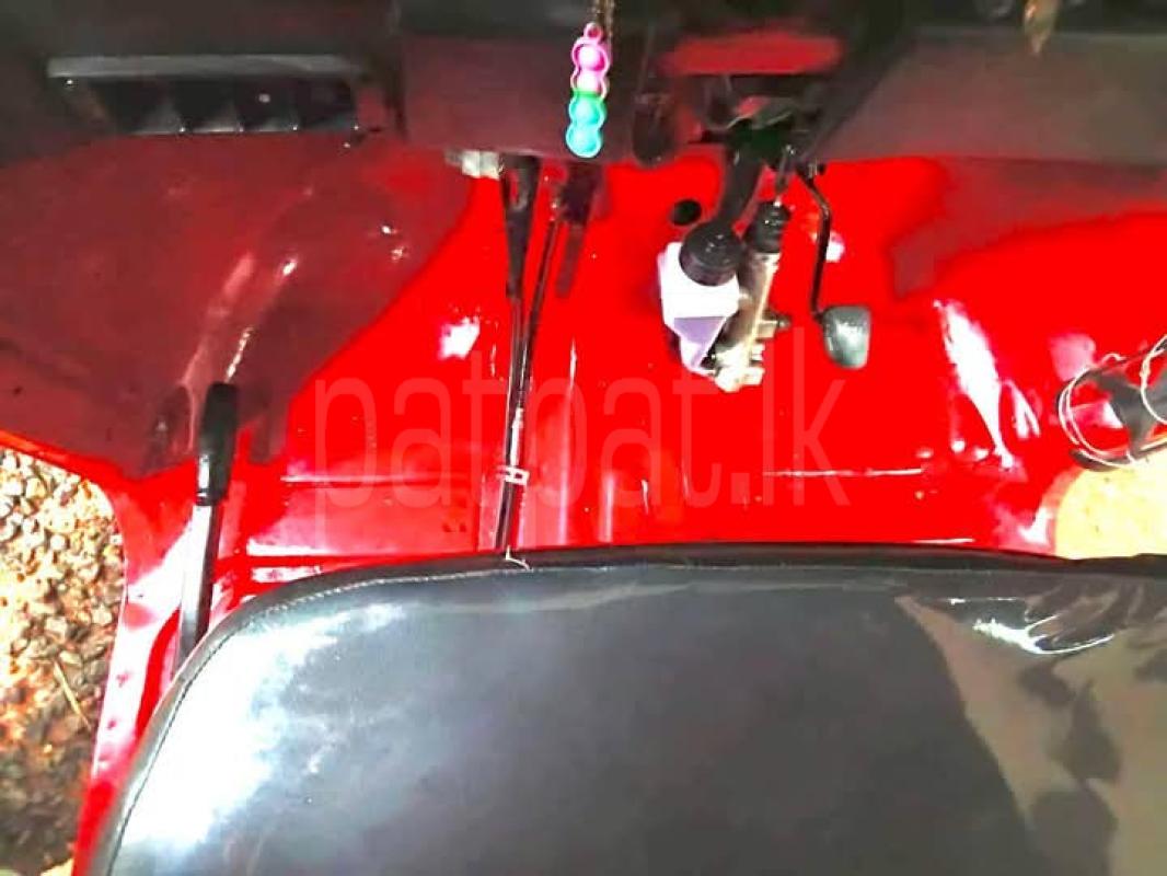 Bajaj Three Wheel 2018 - பயன்படுத்தப்பட்டது முச்சக்கர வண்டி sale in Sri Lanka - patpat.lk