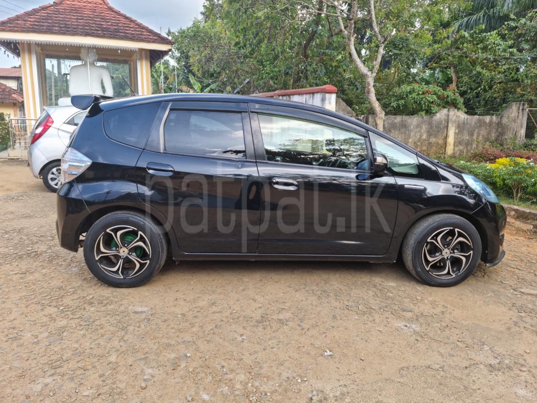 Advertisement image 3