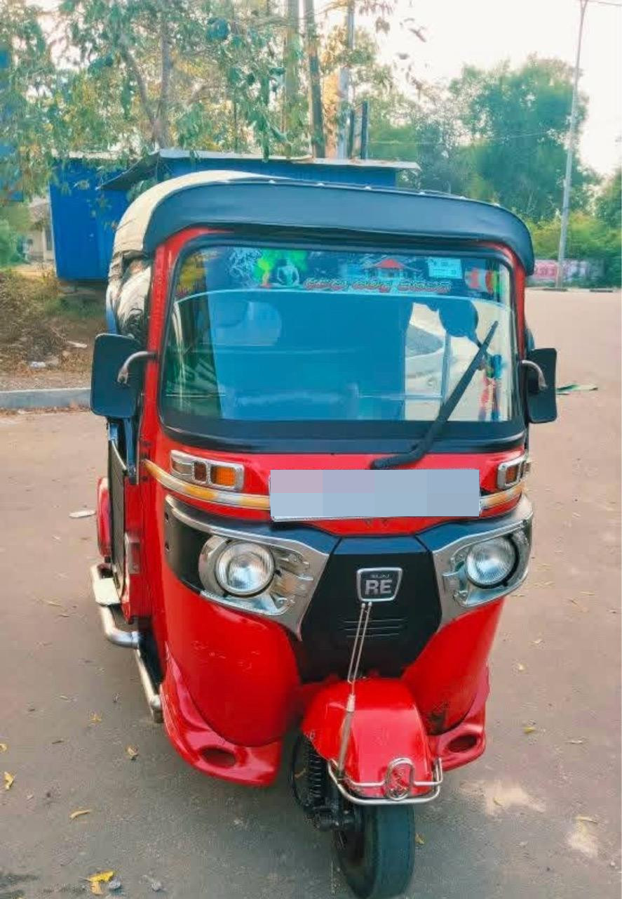 Bajaj Three Wheel 2005 ads-image-1