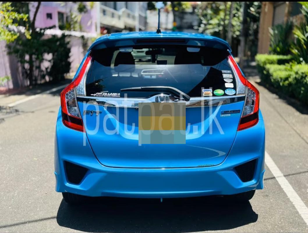 Advertisement image 4