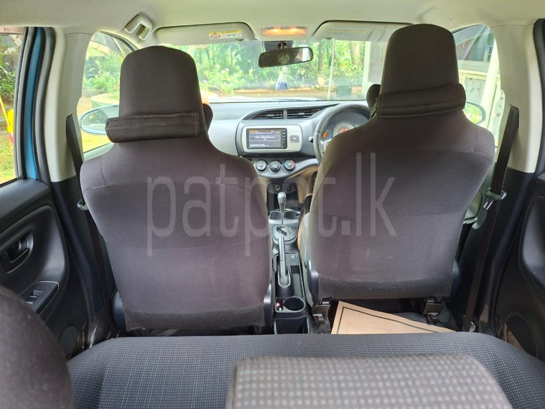 Toyota Vitz 2015 - பயன்படுத்தப்பட்டது கார் sale in Sri Lanka - patpat.lk