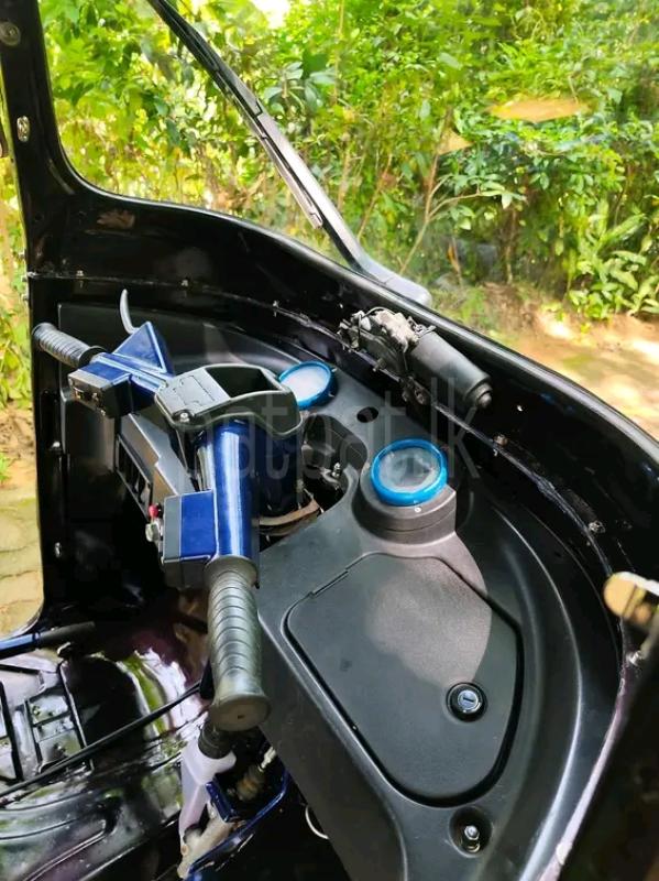 Bajaj Three Wheel 2010 - பயன்படுத்தப்பட்டது முச்சக்கர வண்டி sale in Sri Lanka - patpat.lk
