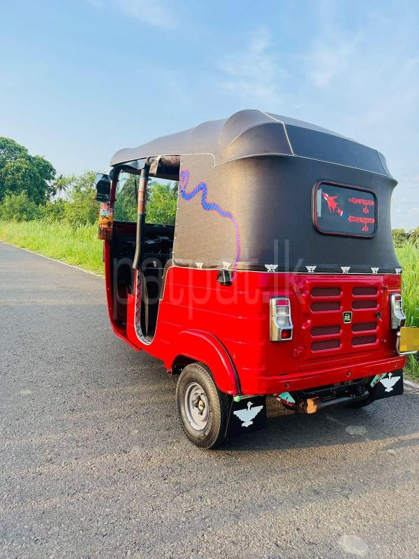 Bajaj 4 stroke 2019 - Used Three wheeler sale in Sri Lanka - patpat.lk