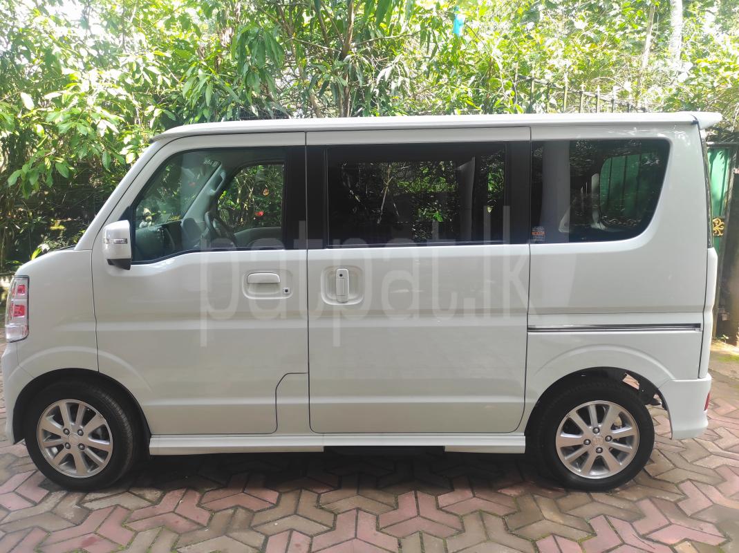 Advertisement image 6