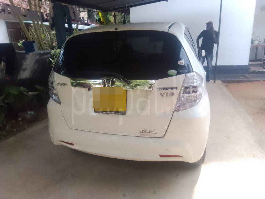 Honda Fit 2012 - பயன்படுத்தப்பட்டது கார் sale in Sri Lanka - patpat.lk