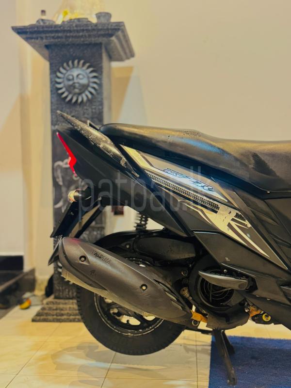 Yamaha Ray ZR 2018 - பயன்படுத்தப்பட்டது பைக் sale in Sri Lanka - patpat.lk