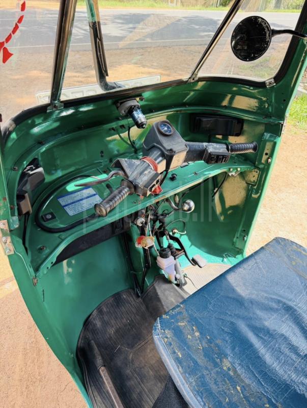 Bajaj Three Wheel 2007 - பயன்படுத்தப்பட்டது முச்சக்கர வண்டி sale in Sri Lanka - patpat.lk